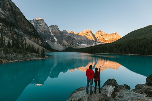 From Banff: Mountains, Lakes, and Waterfalls Full-Day Tour