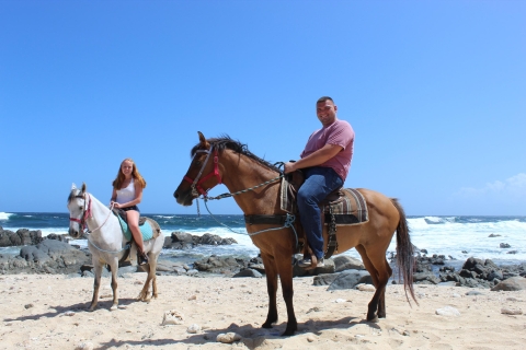 Aruba: privétour Arikok National Park & paardrijdenPaardrijden op het strand en Arikok National Park