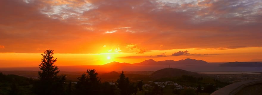 Kos : Transfert aller-retour en bus au Mont Zia pour admirer le coucher de soleil