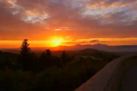 Kos : Transfert aller-retour en bus au Mont Zia pour admirer le coucher de soleil