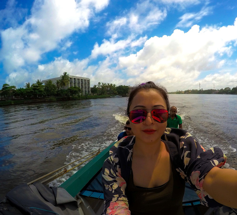 Cruises & boat tours