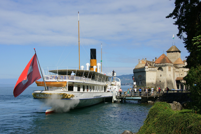 Lausanne : croisière de 3 h sur la Riviera et découverte de la région de LavauxBillet de croisière en première classe