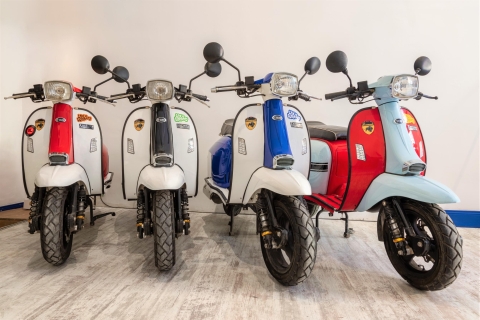 Palma de Majorque : location de scooters vintageLocation de scooter 50cc de 5 jours