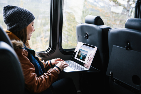 Von Calgary aus: Bustransfer nach BanffEinweg-Transfer von Calgary Downtown Hotels nach Banff