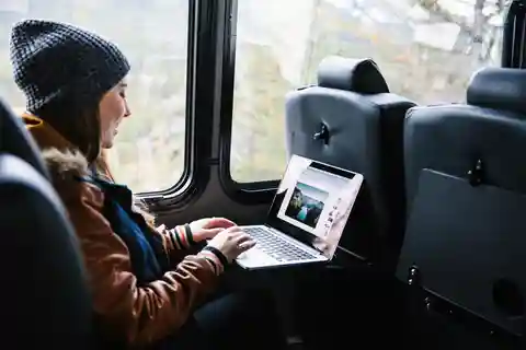 From Calgary: Bus Transfer to Jasper