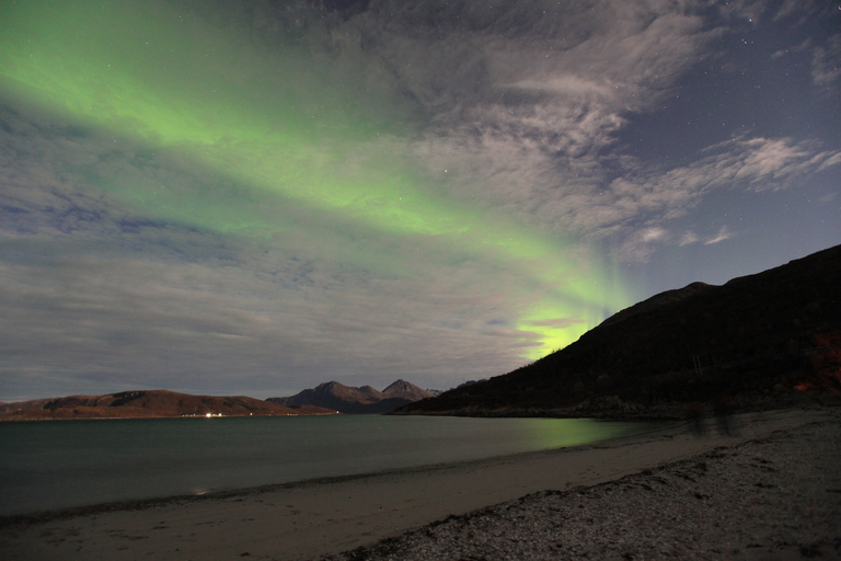 Tromsø : Chasse aux aurores boréales en petit groupeTromsø : à la poursuite des aurores boréales en petit groupe