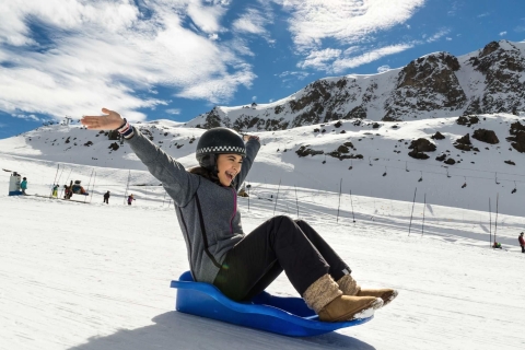 Santiago: Viaje por el Día al Centro de Ski Valle Nevado y FarellonesExcursión de un día en grupo compartido