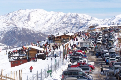 Santiago : Excursion d'une journée à Valle Nevado et au centre de ski de FarellonesExcursion d'une journée en groupe partagé