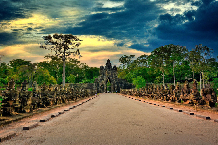 Siem Reap: Angkor Grand Circuit by VespaMorning start