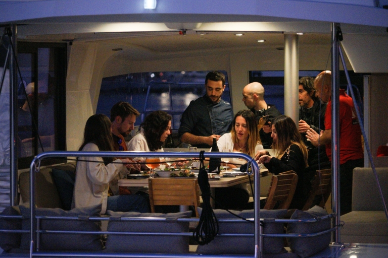 Barcelona: Lunch or Dinner Catamaran Sailing Catamaran Lunch