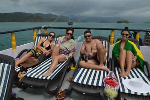 paraty bay boat tour experience with snorkel