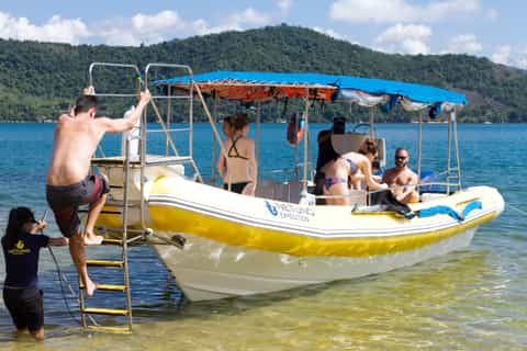 Paraty: Fast Boat Expedition to Saco do Mamangua