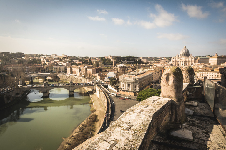 Roma: tour por castillo de Sant'Angelo sin colasRoma: tour al castillo de Sant'Angelo con bebida en la terraza