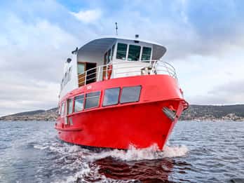 Hobart: Historic Lunch Cruise