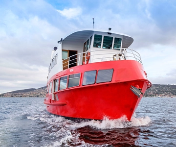 Hobart: Historic Lunch Cruise