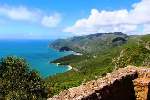 Sesimbra and Setúbal: Arrábida Mountains Private Jeep Tour