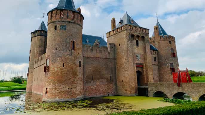 amsterdam guided muiderslot castle tour