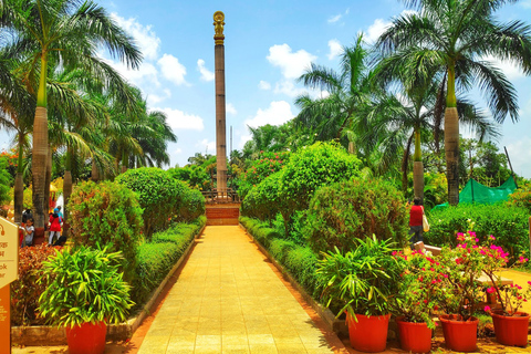 Mumbai: Kanheri Caves and The Golden Pagoda TempleOnly Kanheri Caves Tour