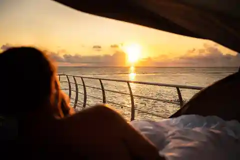 Reef Sleep: 2-Day Great Barrier Reef Pontoon & Gourmet Meals