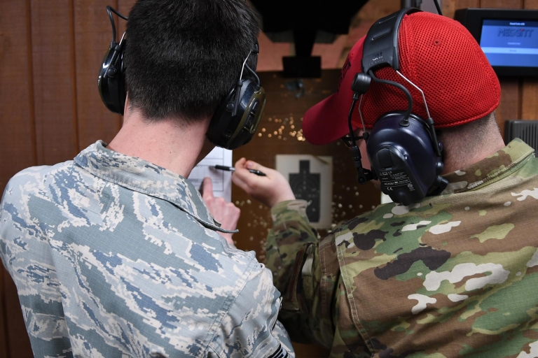 Warsaw: Extreme Shooting Range Experience with Transfers U. S. Army Weapons with 40 Bullets