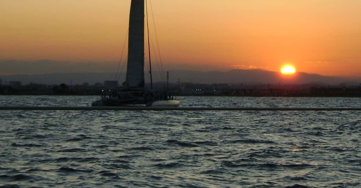Malaga: Sunset Catamaran Trip with Glass of Cava