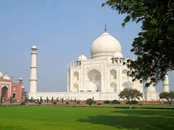 Von New Dehli: Taj Mahal bei der Sunrise & Agra Highlights Tour Von New Dehli: Taj Mahal bei der Sunrise & Agra Highlights Tour