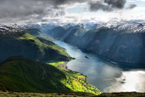 From Bergen: Private Guided Day Trip to Sognefjord
