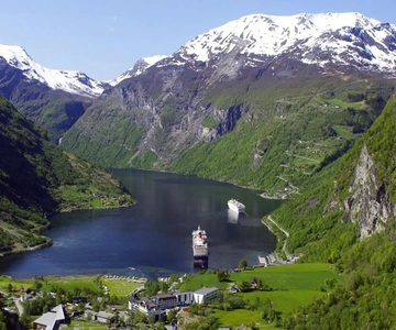 Van Ålesund: privé dagtocht naar Geirangerfjord
