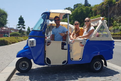 Funchal: Passeio guiado de Tuk-Tuk pela cidadeFunchal: Excursão Guiada de Tuk-Tuk