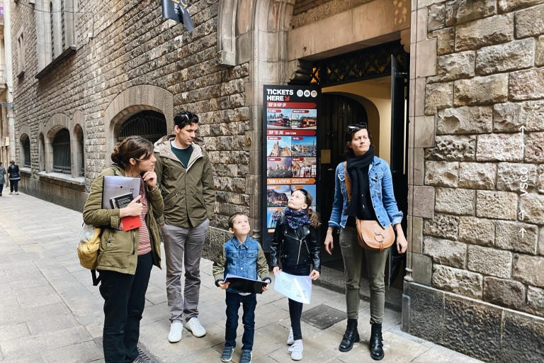Barcelona: Prywatna wycieczka po mieście rodzinnaBarcelona: Prywatna, rodzinna wycieczka po mieście w języku hiszpańskim