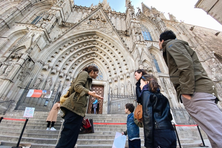 Barcelone: visite privée de la ville en familleBarcelone: visite privée de la ville en famille en anglais
