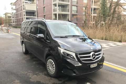 Traslado privado entre Davos y el aeropuerto de Zurich