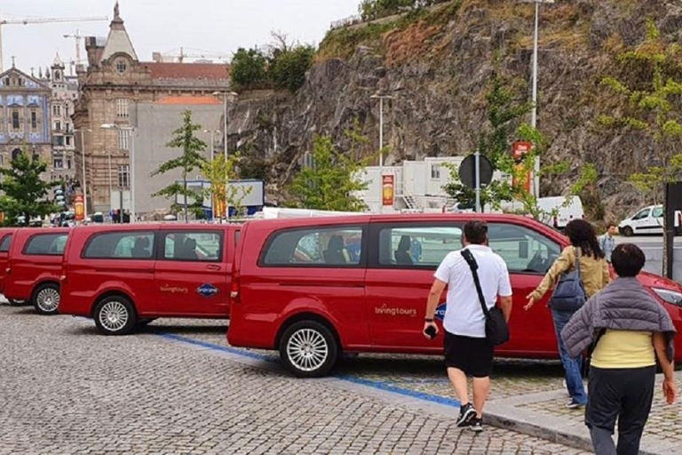 Visite privée en minibus de la ville de PortoVisite à pied de la ville de Porto