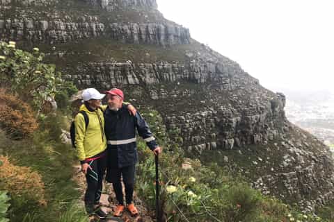 Cape Town: Platteklip Gorge Hike and Cable Car Descent