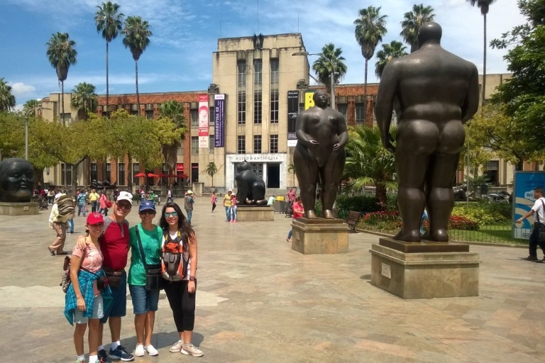 Medellin: Private Downtown Walking Tour and Coffee Tasting