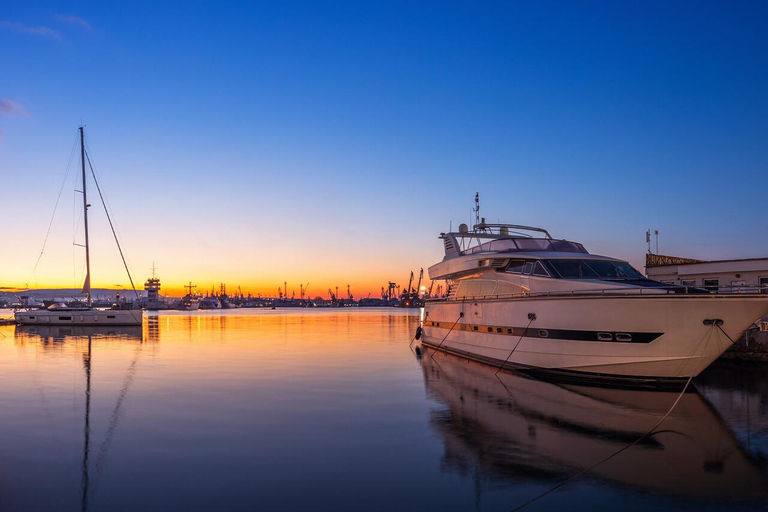 Aqaba: Private Sunset Cruise Boat Tour with Snacks