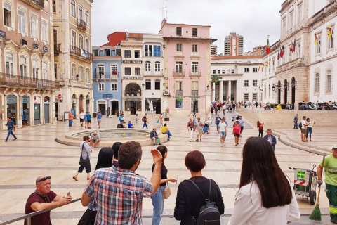 Ab Porto: Tagestour nach Fátima und CoimbraTour ab Treffpunkt