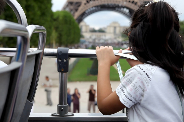 Paris: Hop-on Hop-off busstur &amp; Seine-kryssning Paketresa