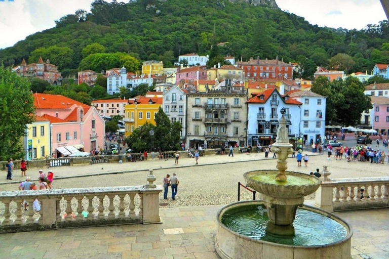Vanuit Lissabon: rondleiding door Sintra, Regaleira en Pena PalaceOphalen bij Hotel Mundial