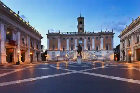 Forum, rondleiding door het Colosseum en ticket voor het Capitolijns Museum