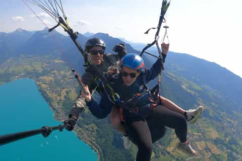Annecy : vol en parapente au-dessus du lac d'Annecy – Talloires