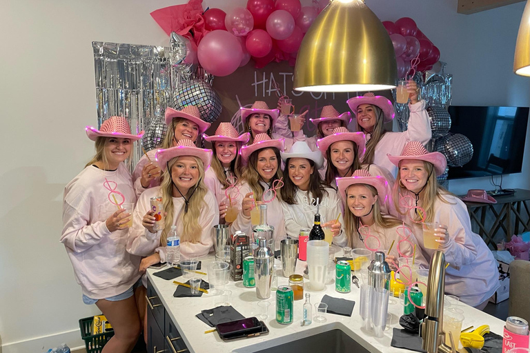 Scottsdale: Cocktail Class with optional Cheese Pairing Scottsdale: Cocktail Class (3) with optional Cheese Pairing