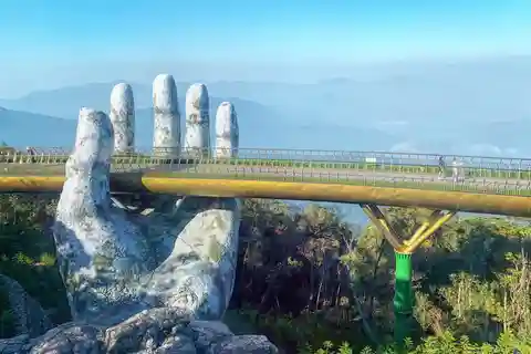 Hoi An/Da Nang: Autobús compartido al Puente de Oro
