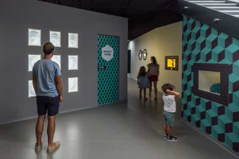 madrid museum of illusions ticket