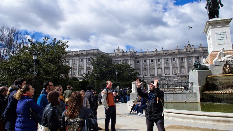 Tour Privato Di Madrid Museo Del Prado E Palazzo Reale Getyourguide