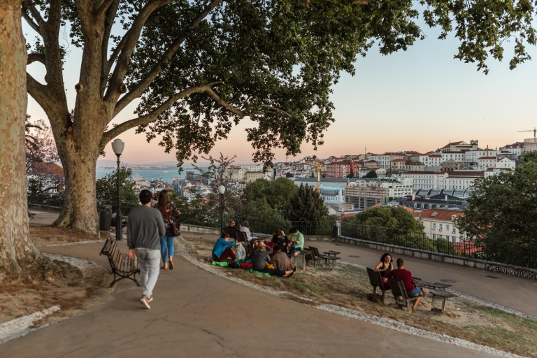 Lisbon: Book a Local Host Lisbon: Book a Local for 6-hours