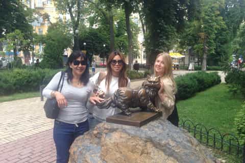 Kiev: City Exploration and Kiev Pechersk Lavra Tour