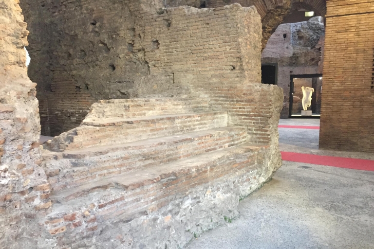 Rome: Navona Underground ExperienceTour met Happy Hour