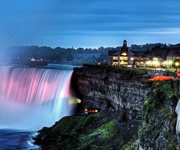 Niagara Falls: Day & Night Tour with Boat Ride and Dinner