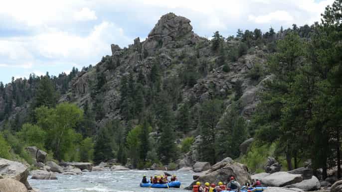 buena vista browns canyon whitewater rafting adventure